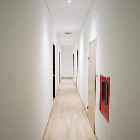 Oyo 344 Kr Hotel Palembang Eksteriør bilde