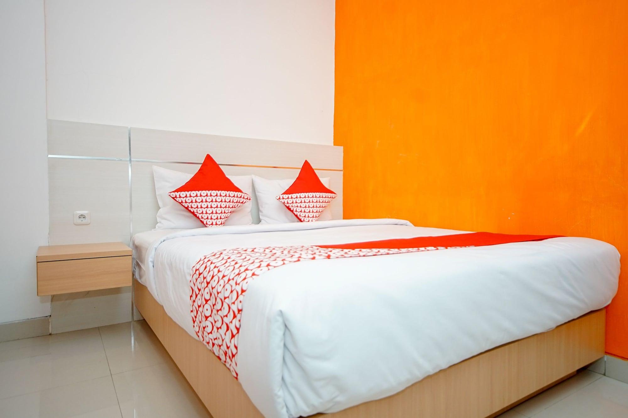 Oyo 344 Kr Hotel Palembang Eksteriør bilde