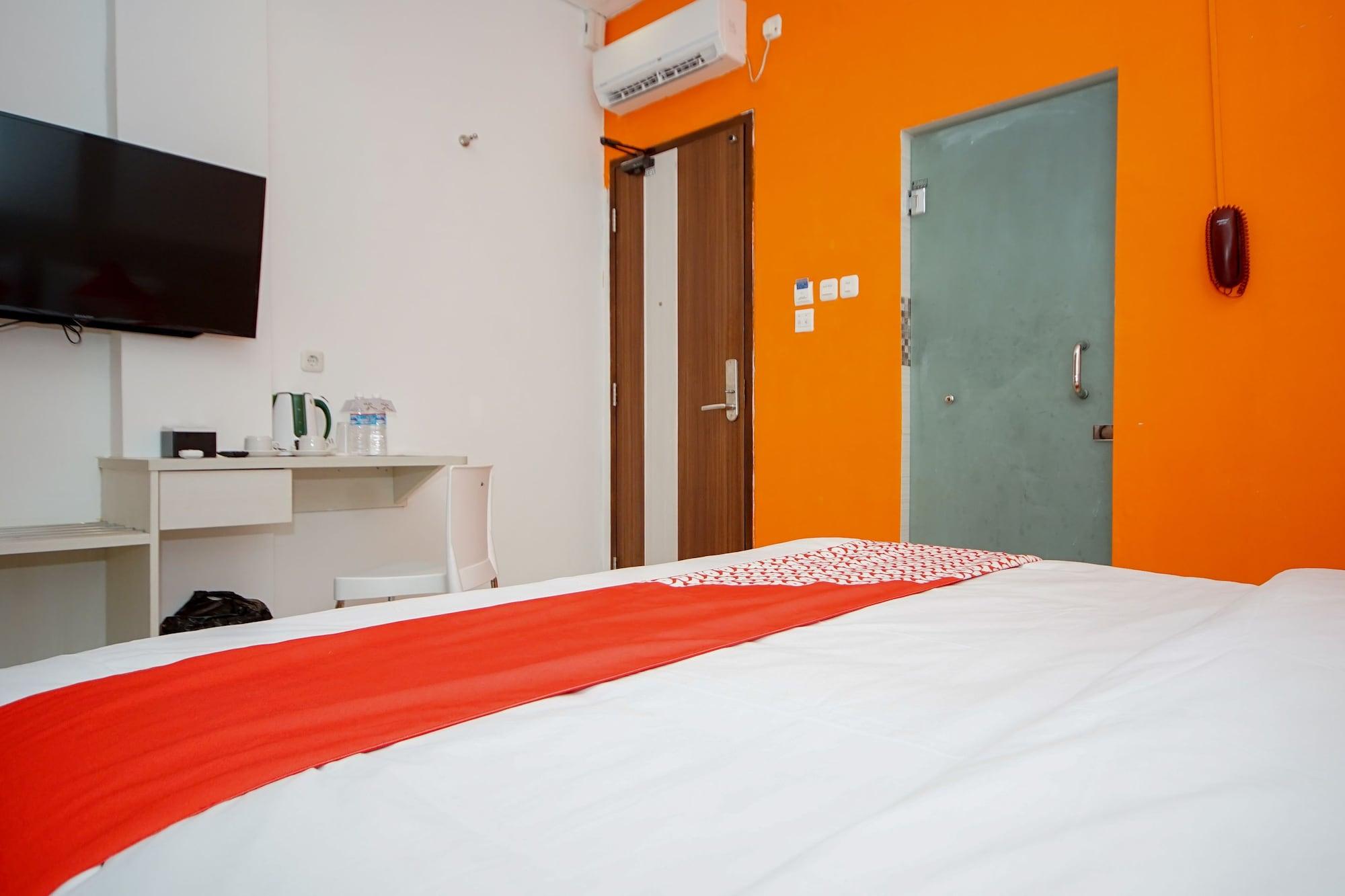 Oyo 344 Kr Hotel Palembang Eksteriør bilde
