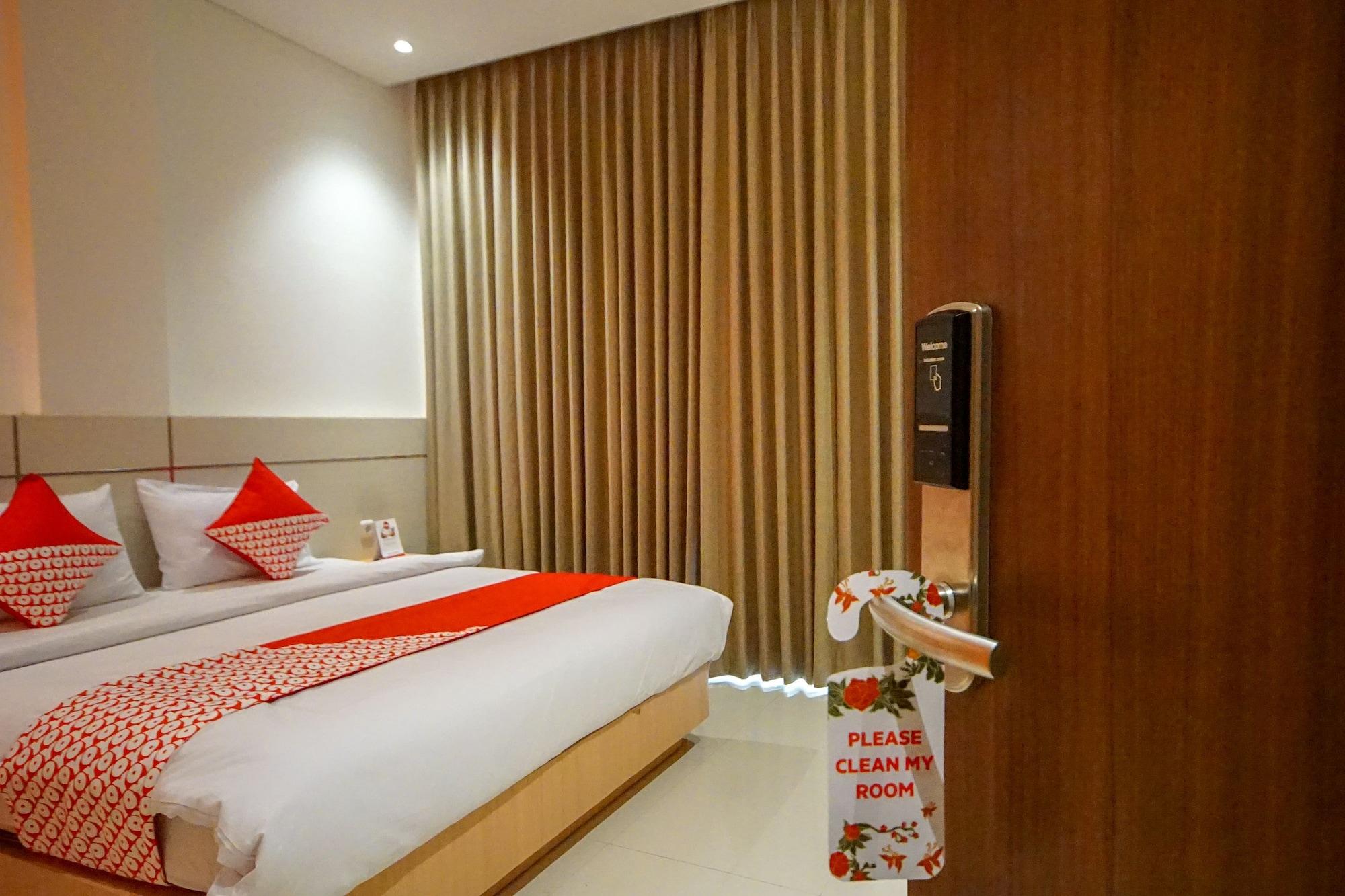 Oyo 344 Kr Hotel Palembang Eksteriør bilde
