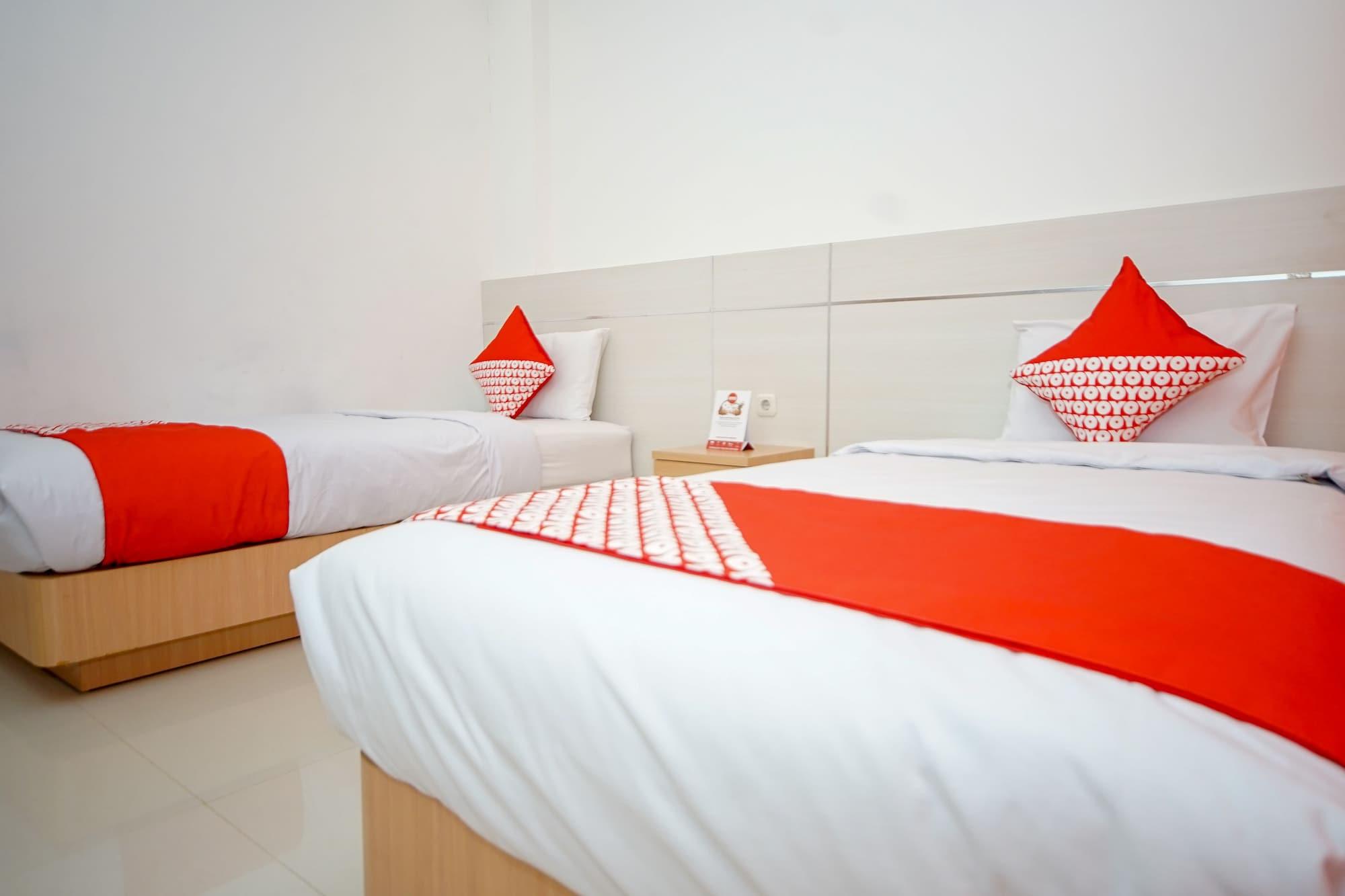 Oyo 344 Kr Hotel Palembang Eksteriør bilde