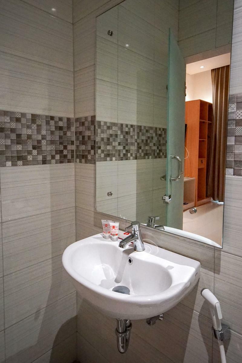 Oyo 344 Kr Hotel Palembang Eksteriør bilde