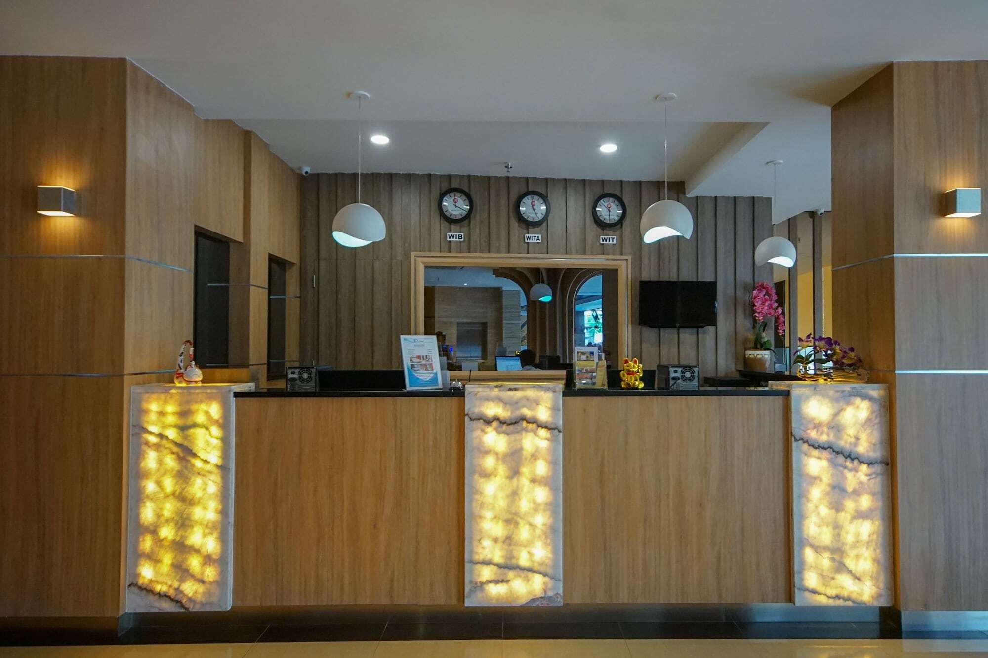 Oyo 344 Kr Hotel Palembang Eksteriør bilde